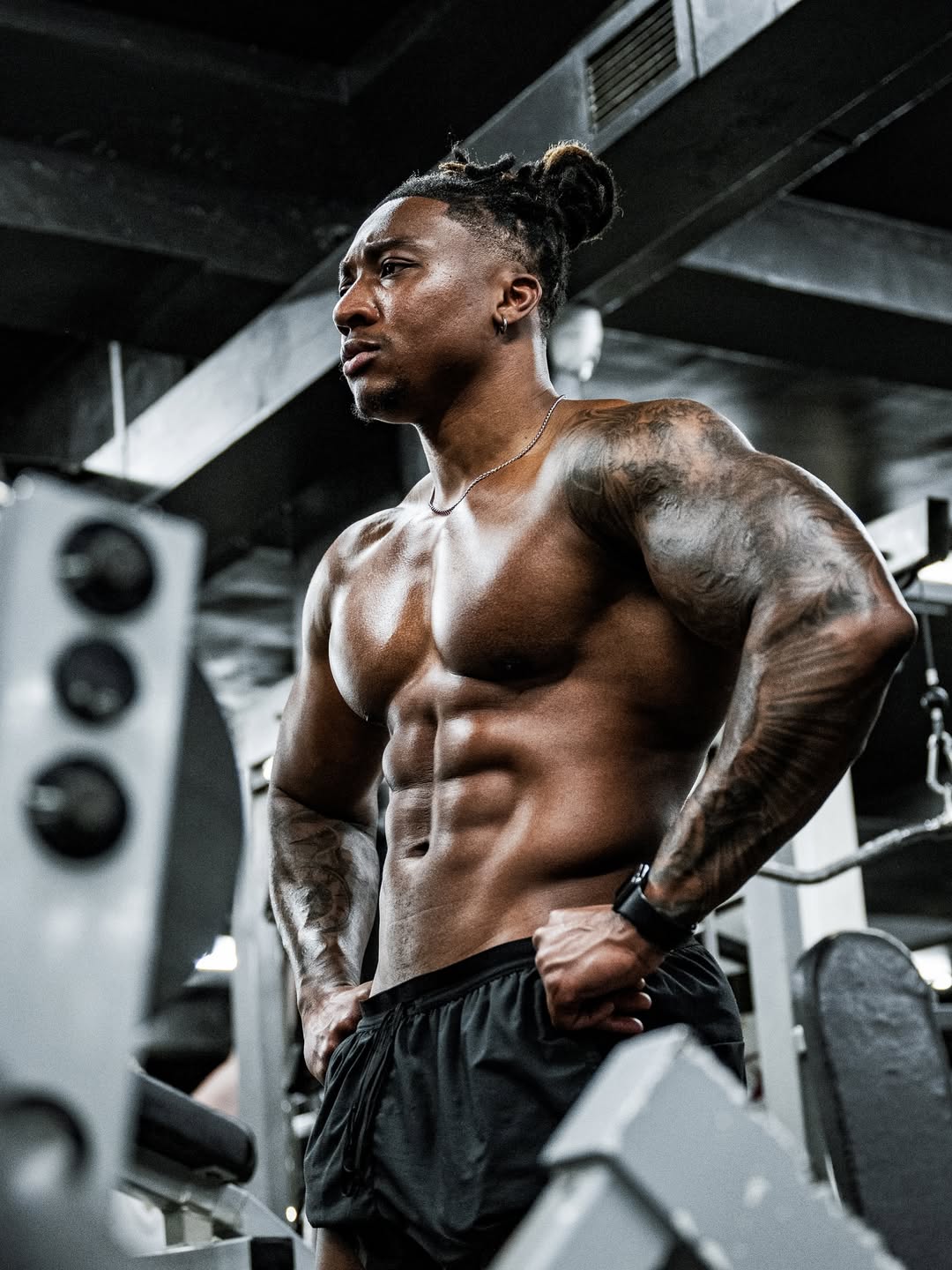 Start strong, finish stronger 💪🏾 New week, let’s go⚡️
Ready to take control of your fitness & get to work on your goals? ✅ Click the link in my bio 🔗 to take control of your fitness and get to work with me as your online coach today 🤝