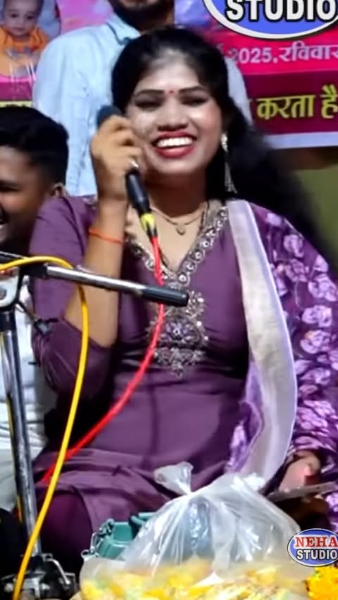 😂😂
.
#viral #explorepage #trending #explore #instagram #tiktok #love #like #follow #instagood #lokgeet #bundelkhandi #bundeli #bundeli_rai #rai #lalitpur #sagar #jhansi #chhatarpur #singing #viralreels #shayrilover #shayrilovers