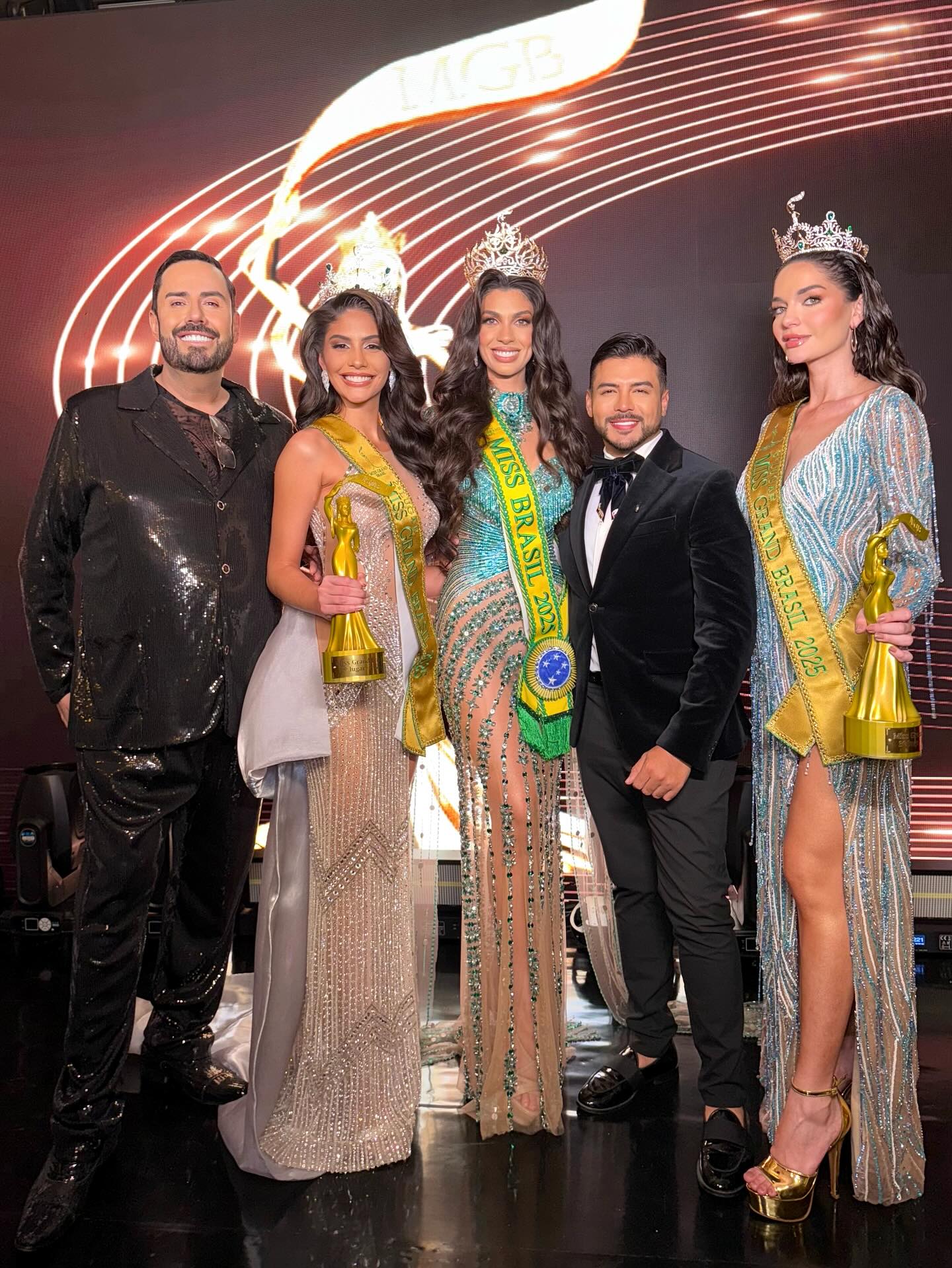 THE NEWS GRAND QUEEN’S OF BRASIL ☝🏽👑🇧🇷 Congratulations Road to @missgrandinternational
@kalianadiniz
@missbrasiloficialgrand @evandrohazzy
#missgrandinternational