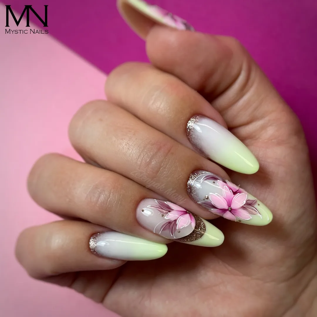 By :- https://www.instagram.com/maryzelenyak_mysticnails
