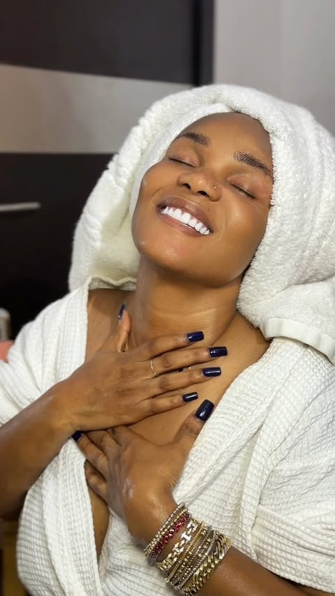 Nourish Your Skin, Unlock Your Glow! 🌸💆♀️ Where soft meets radiant! 🌟
Their skincare products are carefully crafted to provide gentle, effective care for your skin. Take care of your skin, and it will take care of you! 🌸💕 Experience the power of soft, glowing skin! 🌸💯
Get ready for that "butter skin" feel with soft, mild, smooth, and gentle products! 🌸💁♀️
DM @susanchanelbeautyskinline @susanchanelbeauty to order now and start your skincare journey! 💕 #SkincareGoals #GlowingSkin #SoftSkin #SusanChanelBeauty