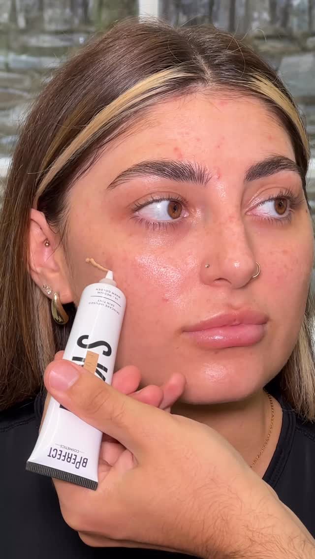 Skin that looks like skin – only better ✨
The NEW Skin Fusion Skin Tint is here to blur, boost, and breathe life into your complexion 🤍
🌟 Featherlight, breathable & buildable – melts seamlessly into your skin
☀️ Infused with SPF 25 for everyday protection
🌿 Powered by skin-first ingredients:
– Squalane for a smooth, nourished base
– Niacinamide to brighten and minimise pores
– Hyaluronic Acid for hydration and plumpness that lasts all day
🤍 Available in 30 inclusive shades for every undertone and skin story.
💫 Shop it solo or bundle it with our Domed Foundation Brush for just £25/€30.
#bperfect #bperfectcosmetics #skinfusion #skinfusionskintint