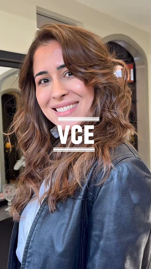 ✨ Ela se jogou no VCE e arrasou!
A transformação ficou simplesmente perfeita — eu amei fazer parte desse momento e me diverti demais!
💇♀️💖 Encantada com o resultado! #VCE #Transformação #BelezaQueEncanta
-
@wellaprobrasil @wellahair