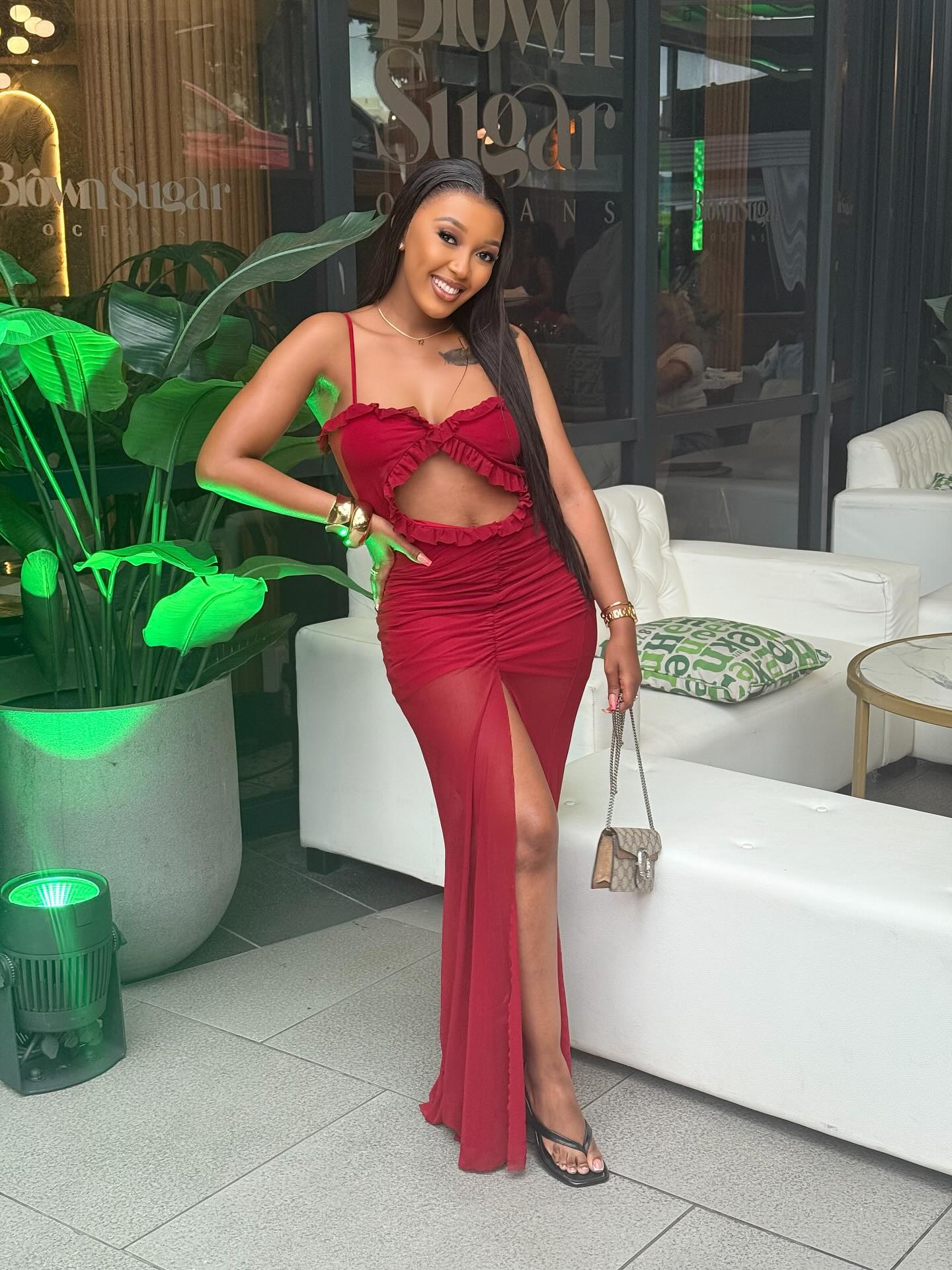 🍒😮💨🥵❤️
Dress @unique.attractionsa
Hair @adequatehairstudio