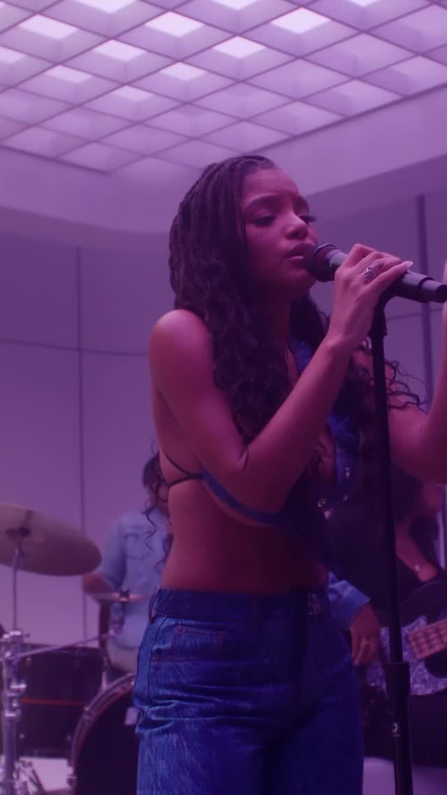 big thank you to @vevo 💫 💜
click link in my story to watch full live performance of braveface 🤗