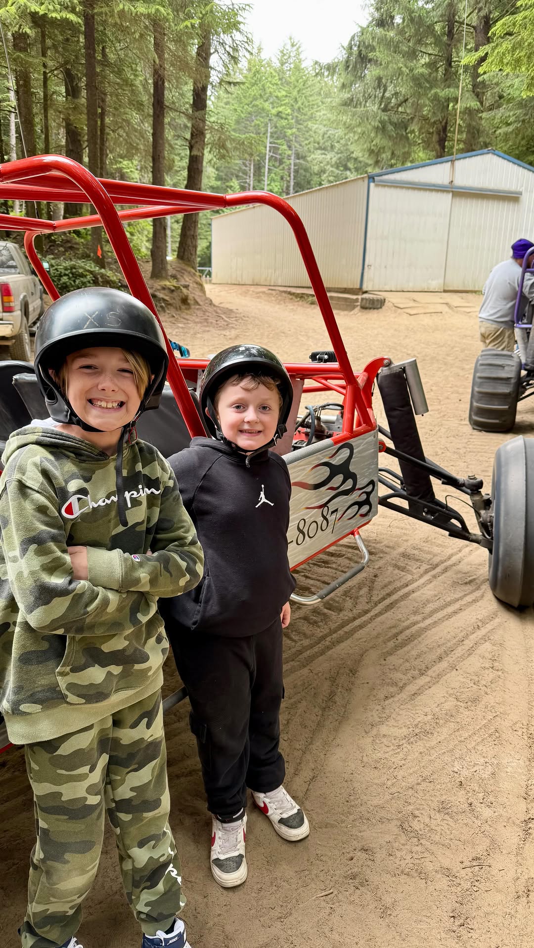 HAPPY BIRTHDAY FORREST! 🥳
Definitely make sure to check out Sandland Adventures if you’re ever in the area! 🌊☀️
So blessed to be able to do these things with my family ❤️
#sandlandadventures #florence #oregon #oregoncoast #sanddunes #gokarts #bumperboats #minigolf #sandrails