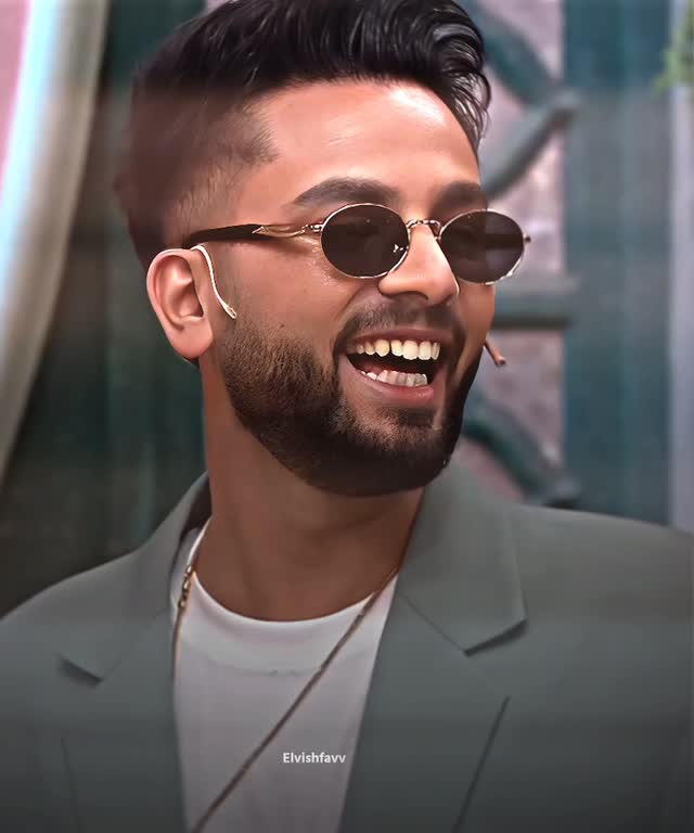Blushing 👀💗
.
.
#elvishyadav #elvisharmy #explorepage #exploremore #fyp #foryoupage #trending