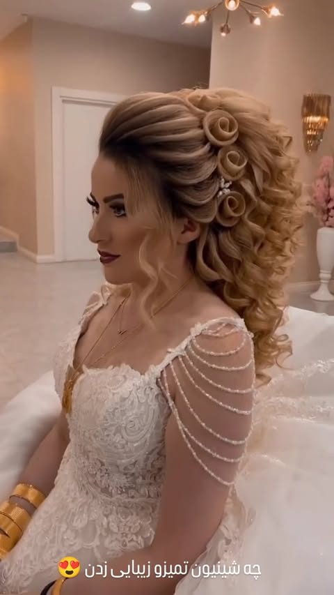 شما فقط تمیزی شینیونو ببین دلم و برد 😍
.
.
.
@hairstyle_erayburhan
#آرایش_مو#میکاپ #بانوان_هنرمند #میکاپ_صورت #میکاپ_چشم #میکاپ_عروس #میکاپ_حرفه_ای #میکاپ#شنیون#شنیون_عروس #شنیون_موی_عروس#بانوان_موفق#بانوان#شینیونکاران #شنیون_بافت#لاک#شنیون_جدید #شنیون_خطی #شنیون_باز #شنیون_اروپایی #شنیون_ساده #شنیونکار #دکلره #دکلره_مو #دکلره_رنگ #ارایش_چشم #چشم #سایه_چشم #خطچشم #میکاپ #ارایش