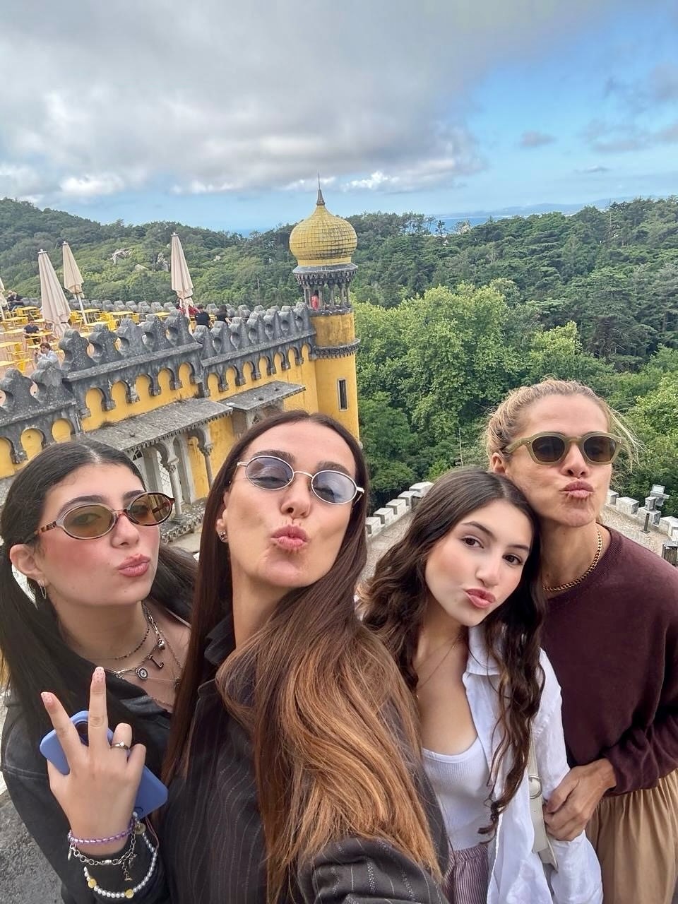Pq a gente se diverte até na folga.❤️