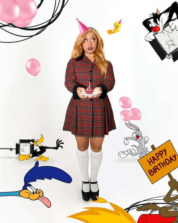The Looney Tunes decided to crash my BIRTHDAY SHOOT!! At least they brought balloons lmao 💖
Thank you to everyone that’s made these years special love all you guys!! 💖💖💖
📸: @magicalblackgirlalia
#birthday #looneytunes @looneytunes @cartoonnetworkofficial #cartoonnetwork
