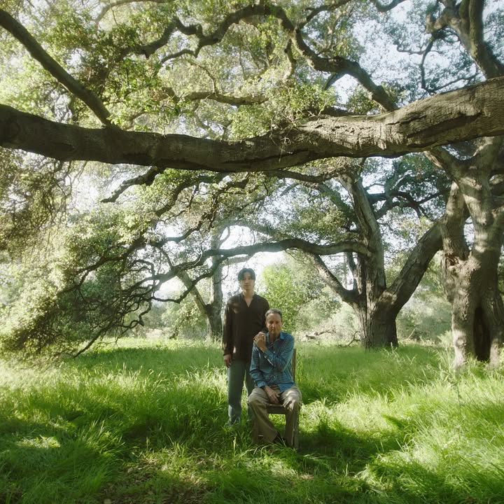 Be Still is out NOW!! ❤️
Director: @garrisonmorev
DP: @ethanIchu
1st AC: @stevenfromtv
2nd AC: @sadirawong