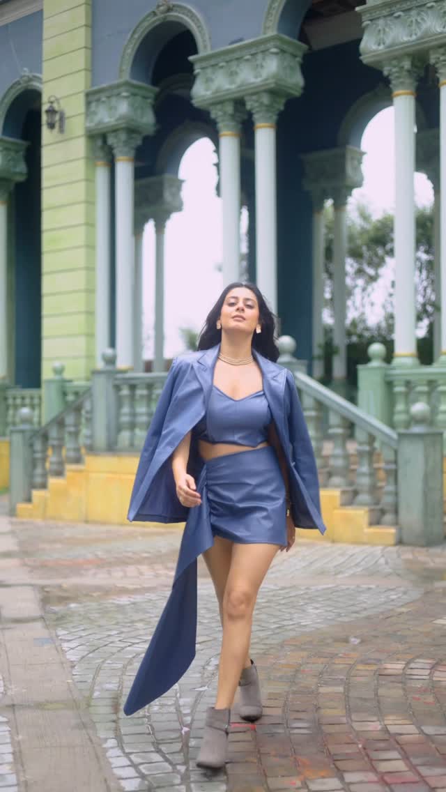 Sirra🔥
@gururandhawa
.
Outfit: @rajatmanchanda_
Location: @hlvfilmcity
.
#dance #sirra #ishamalviya #fyp #trendingnow #trending #foryou #reelit #gururandhwa