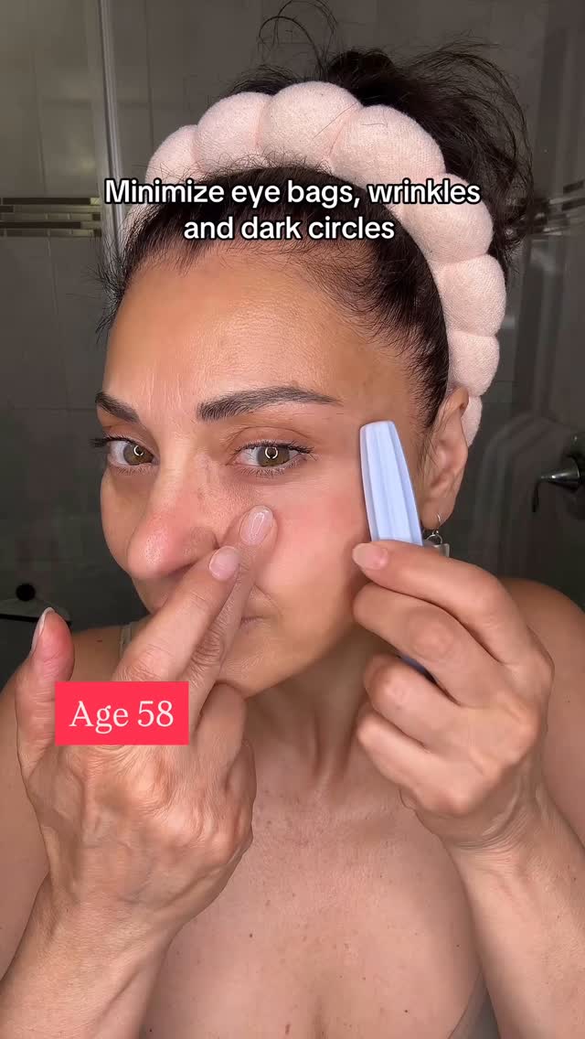 I created a revolutionary tool that allows you to minimize eye bags, wrinkles and dark circles.
Have you tried out our mini eye roller? What are you waiting for? Click link in bio or visit www.facefitcanada.com