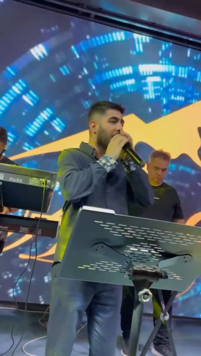 مشتاقلك موت
بیوند علی
@arianmusican ❤
@hama_musican ❤
@restaurant_aljabal ❤