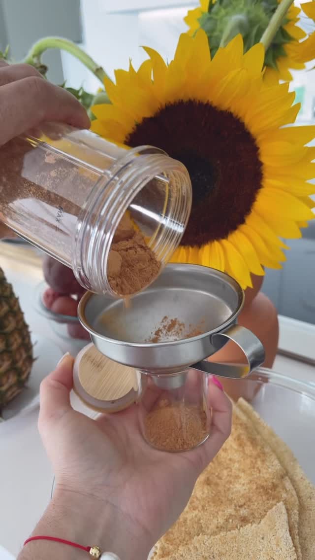 Cómo pulverizar la semilla del aguacate de una manera más fácil
#cosmeticanatural #recetasfaciles #avocadoseed #recipeoftheday #huesodeaguacate #semilladeaguacate