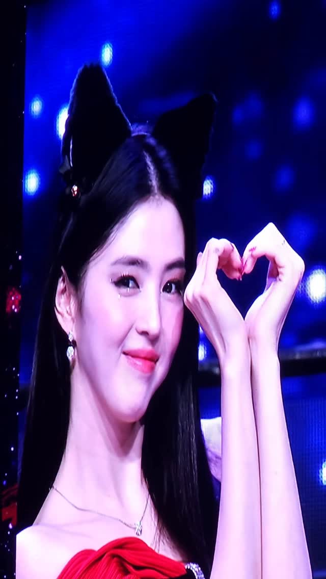 พี่สาว สวยมากกกกก ✨✨
#한소희 #ฮันโซฮี #HanSoHee
#XoheeLovedOnes_in_BANGKOK
#2025HANSOHEEFanmeetingWorldTour