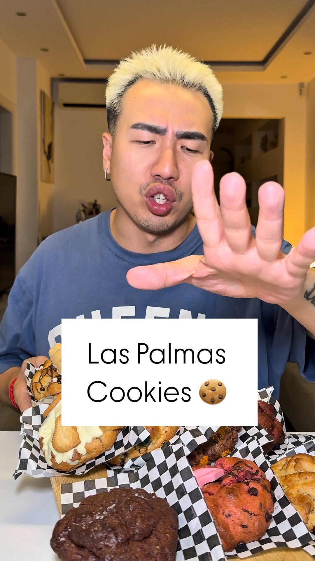@dmacookies Muchísimas Gracias 🍪🤤
Un lugar increíble especializado en cookies,
📍C. San Juan de Ávila, 30, 35018 Tamaraceite, Las Palmas.
Probé varias y, siendo sincero, no sabría decir cuál fue mi favorita… ¡porque todas estaban espectaculares!
Y no lo digo solo porque me enviaron la caja —lo digo porque de verdad lo valen.
Comparto esto por si estás por allí …
#dmacookies #laspalmas #ɢʀᴀɴᴄᴀɴᴀʀɪᴀ #cookies #crookie #tuchinofavorito