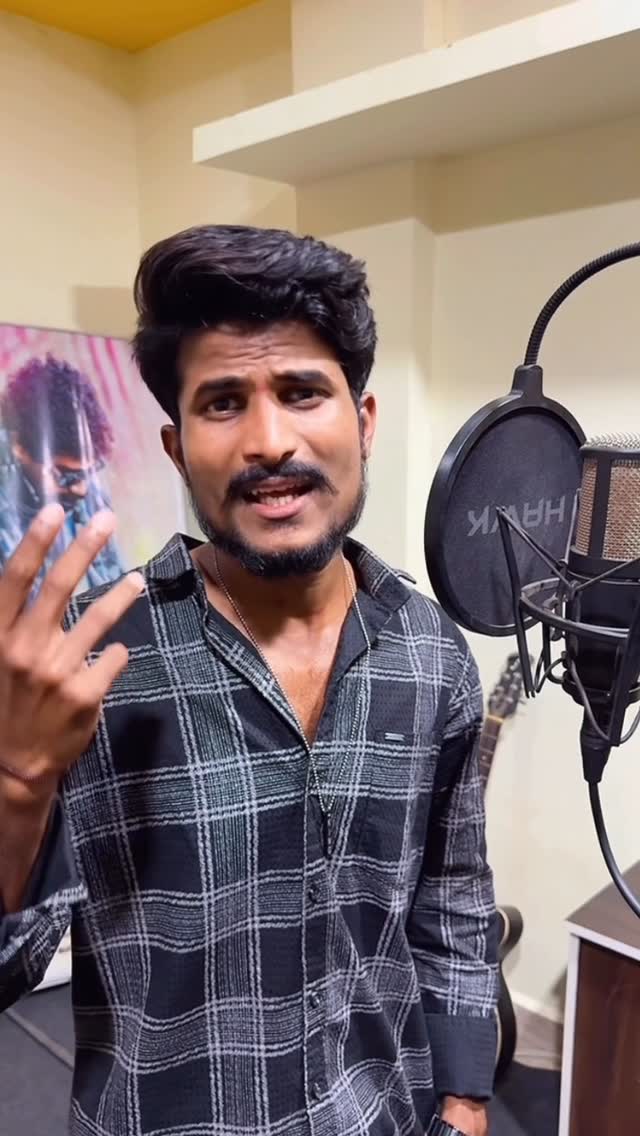 Naa nadaka bandava nadaka hokkena #trendingreels #viral #reelsinstagram #trending #bengaluru #instagood #bijapur #explore #hassan #comedy #ree #réel #janapada #explorepage✨ #muscle #music #song #songs #songcover