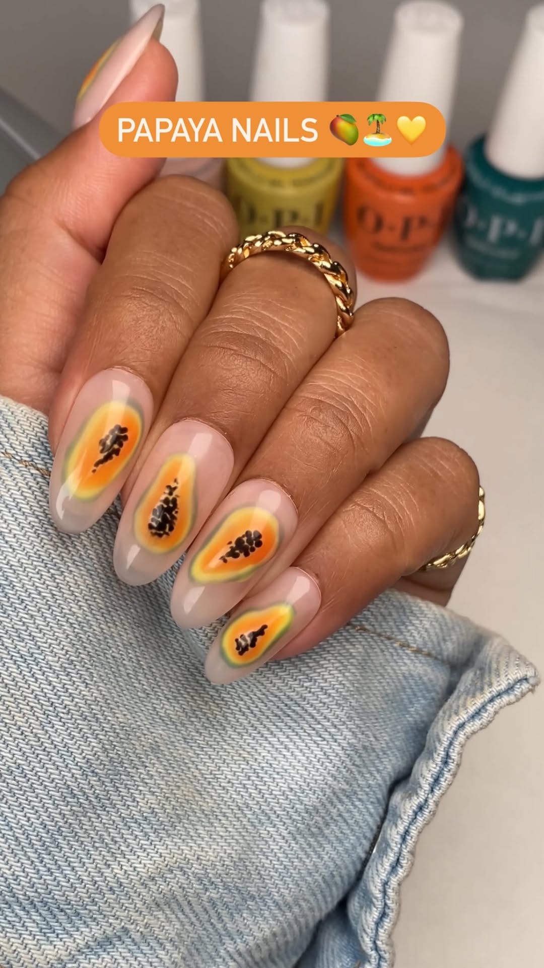 Last time we checked we got 10 fingers 💅 so we’re taking this opportunily to create a sweet papaya mani 🥭 Inspired by everyone’s fave sensitive gangsta ofc. 🏝️💛
#OPI #OPIObsessed #amayapapaya #papayanails #OPIMakeEmJelly