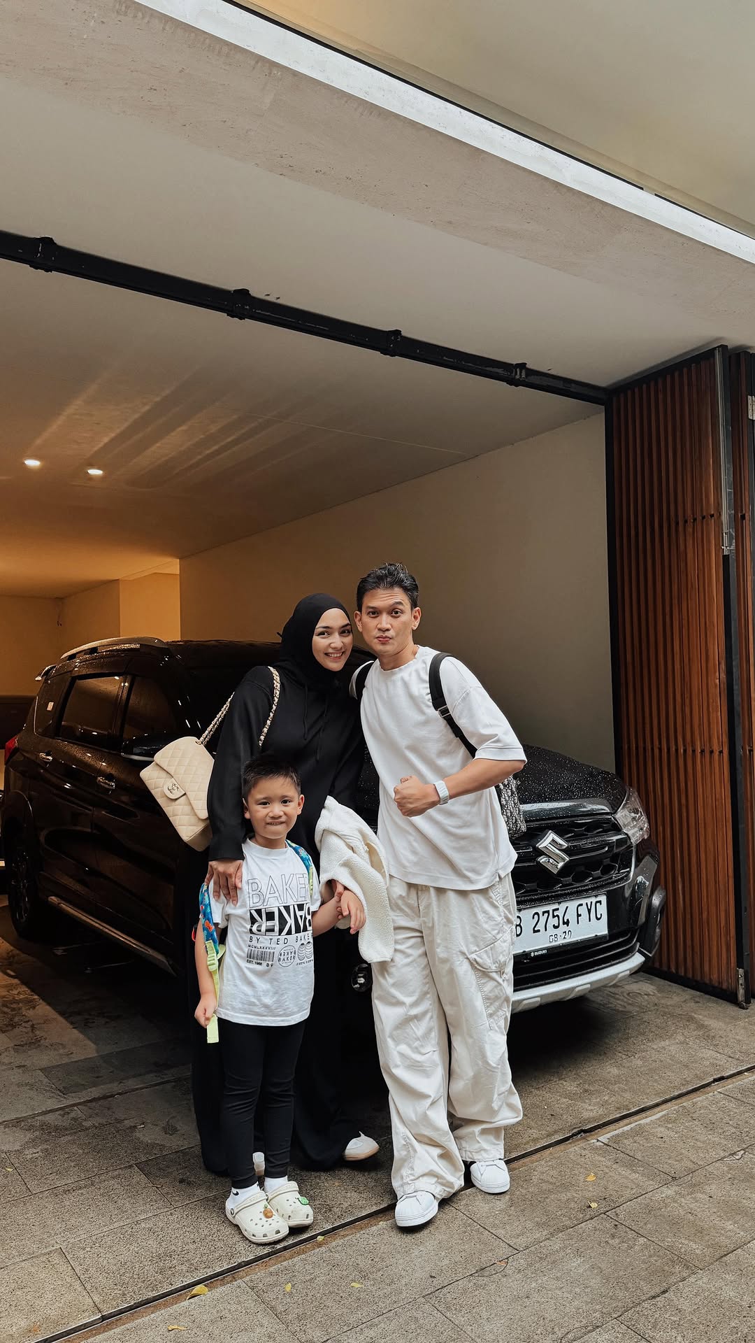 Liburan bertigaan sama kesayangaan @citraciki n athar ❤️ let’s gooo kita explore New Zealand 🇳🇿 yuhuuuuuuuu ⛷️