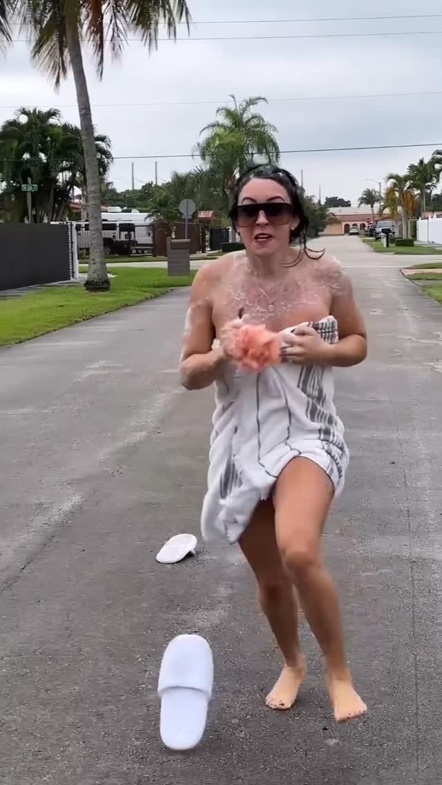😛