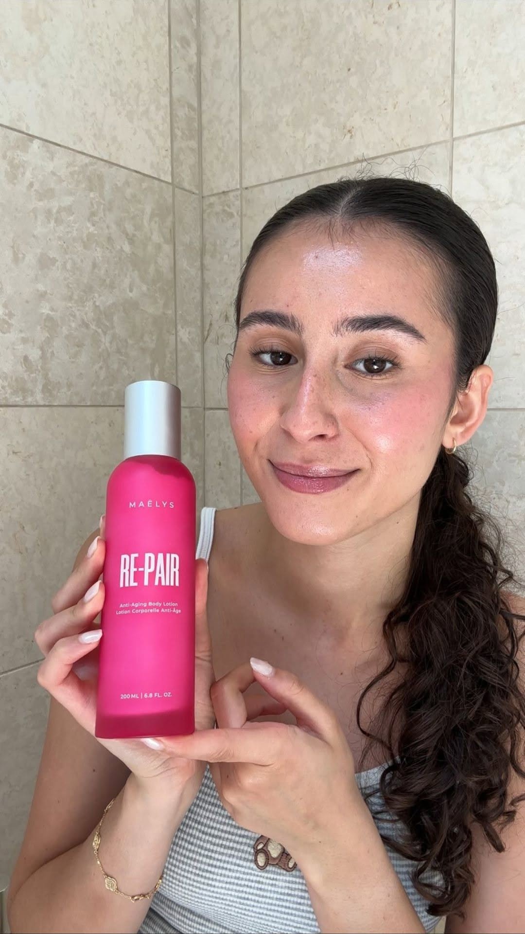 It’s time to elevate your body care routine!
Our guide for the perfect body care routine includes a body scrub, serum, moisturizer, body reshaper, oil, and SPF! ✨The featured products include:
💜GET-LEVEL Keratosis Pilaris Body Scrub
✨B-GLOSSY Smoothing Body Serum
🩷RE-PAIR Anti Aging Body Lotion
💫B-FOXY Inner Thigh Firming Cream
🧡GET-CHEEKY Enriched Cellulite Oil
What are you waiting for? Elevate your body care routine today! 🫶