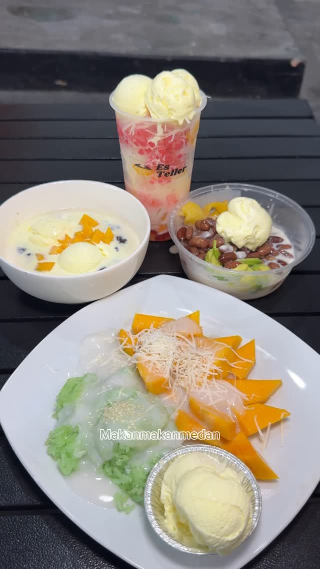 Ini dy es bubur kesu viral yg uda punya 4 cabang di kota medan..
Sekarang mereka sudah buka outlet ke 4nya
Ada yang langganan es bubue kesu ??
#makanmakanmedan #bismillah #esbuburkesu #buburkesu #ketansusu #ketan #esdurian #kacangmerah #esteller #esteler #medanviral #medanhits #kulinerindonesia