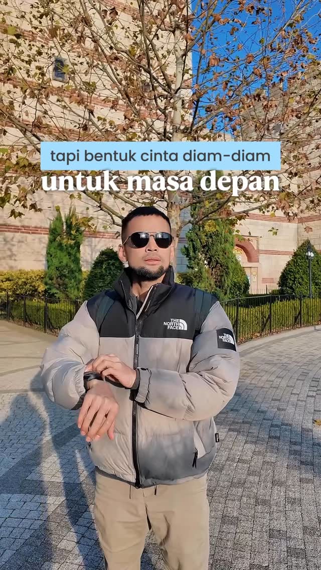Bentuk cinta diam2 😇
Semangat, besok Senin! 💪🏻
Bapak2 semangat keras buat cari nafkah keluarga dan nabung emas pastinya 👍🏻
Semangat juga buat ibuk2 yang anaknya mulai masuk sekolah ✊🏼
#nabungemas #emasantam #logammulia #emasbatangan