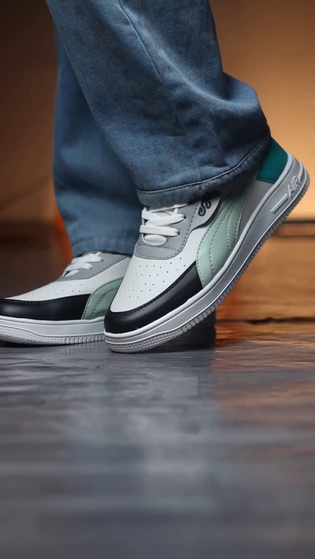 #flipkartfinds Sneakers 🔥 Comment “ Shop “ For Links ✨
.
.
#mensfashion #fashionstyle #fashiontips #sneakers #shoes #footwear
