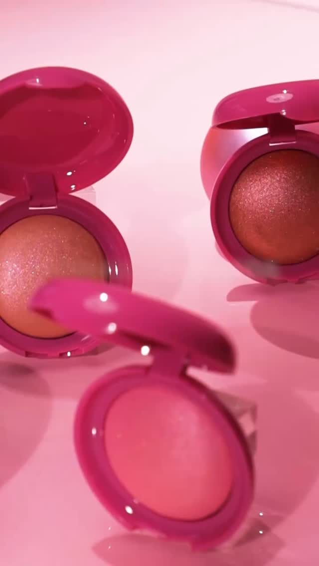 El rubor perfecto para #verano es de @sinlessbeauty_ y esta listo para formar parte de tu kit de maquillaje ✨
💗rubor - Sinless Beauty $129.00 MXN
🛒 Disponibles en www.renattacosmetics.com y en tu sucursal más cercana 🛍 Hacemos envíos nacionales e internacionales 🚚