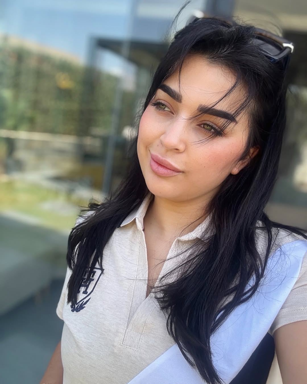 هدي شوفة امتى كديروها 😜🤭🫵🏻؟
@jaimeelamode 🌸❤️ High-end and elegant clothing
❤️🌸
#beauténature
#ConfianceEnSoi
#RegardQuiParle
#StyleDécontracté
#ChicSansEffort
#LumièreDouce
#ÉléganceNaturelle
#BeautéMaghrébine
