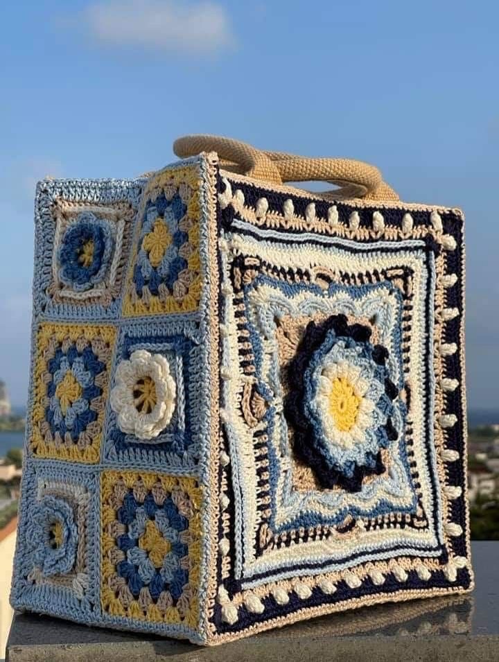 ♥️
.
.
.
.
.
.
.
.
Sipariş ve ürün bilgisi için DM
Diğer sayfam 👉@munayi00 🧶
Takip etmeyi unutmayın 👆
.
.
.
.
.
.
#crochetblanket #handmade #orgusal #babyblankets #bebekbattaniyesi #crochet #knitting #amigurumi #dekorasyon #babyshower #crochetcardigan #grannysquare #izmir #orgubattaniye #crochetersofinstagram#yatakortusu #koltuksali #tigisi #crocheting #motifhırka #örgü #lovecrochet #cardigan#zarahirka #dubai #lubnan #dubaifashion #bahreyn