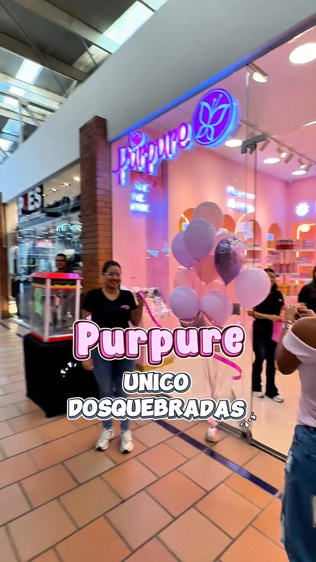 🥹😍🥰Una más en 🇨🇴 que se suma a esta familia Purpure😍🥰 ÚNICO DOSQUEBRADAS! Ya estamossss aquí😍🥹 y esta tienda es demasiado hermosa!
Las esperamos