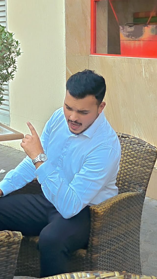 #instagram #instagood #reels #reelkarofeelkaro #foryou #reelsinstagram #instareels #viralreels #reelitfeelit #dubai #uae🇦🇪 #alkarama #dubaiframe