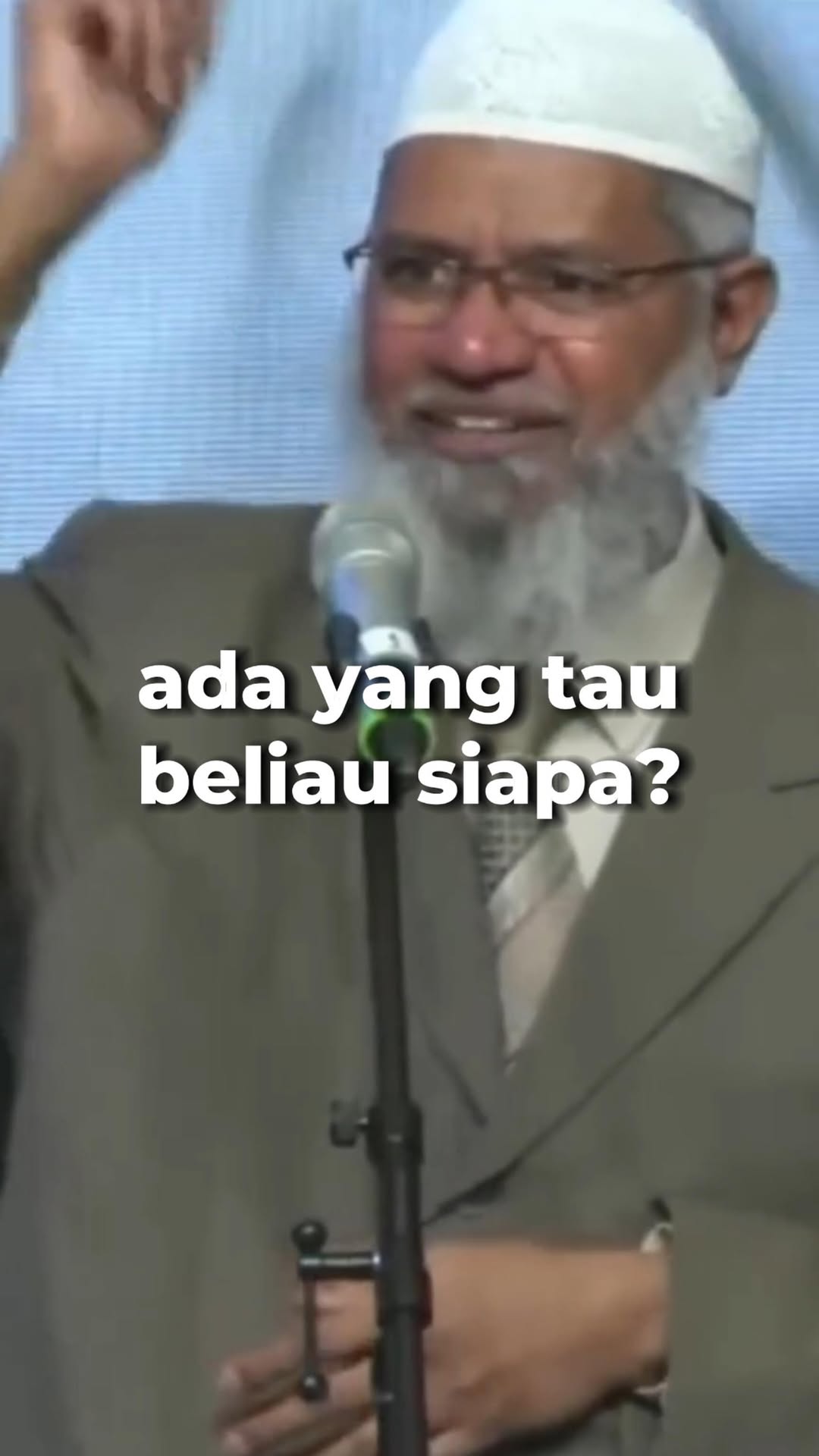 Dr. Zakir Naik bersekolah di St. Peter’s High School di Mumbai. Kemudian bergabung dengan Kishinchand Chellaram College dan mempelajari kesehatan di Rumah Sakit Nasional Topiwala dan Rumah Sakit Nair di Mumbai.
Ia menerima gelar MBBS-nya di Universitas Mumbai. Tahun 1991 dan berhenti bekerja sebagai dokter medis dan beralih dibidang Dakwah Islam.
ingin tau sisi lain Dr Zakir Naik? Datang ke Intimate Gala Dinner tanggal 16 July ya!
#drzakirnaik #zakirnaik #indonesia #islam #ceramahislam #galadinner