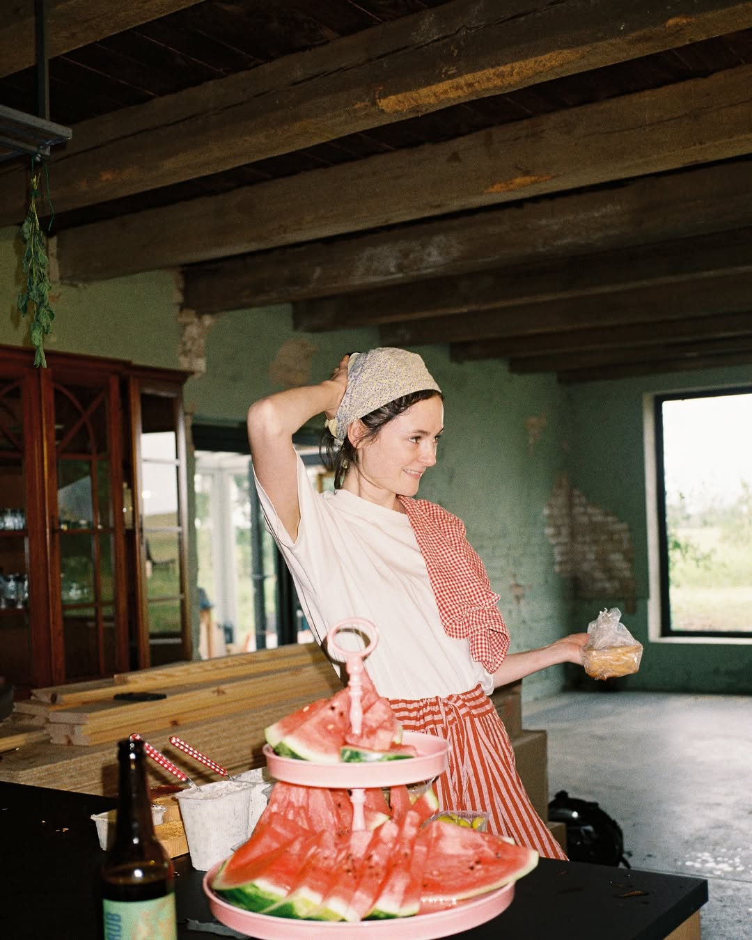 Hello, that‘s Me🍉
picture by of course the wonderfull @johannaberghorn
while just excisting at the beautiful place from our friends @welcometofrida