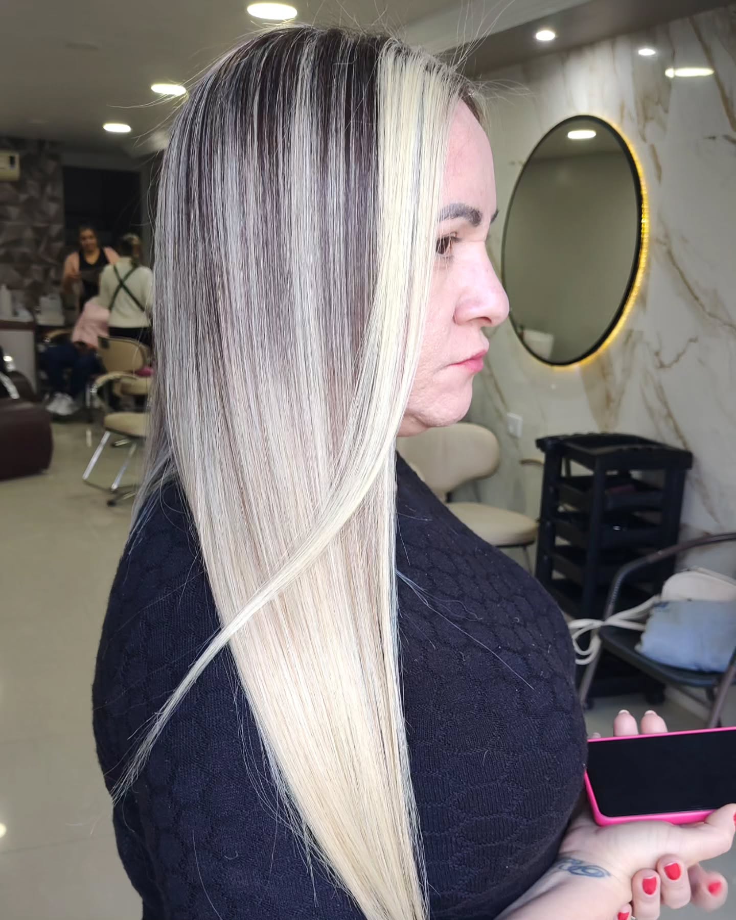 Olha que resultado maravilhoso esse LOIRO PÉROLA amanteigado 😍..
Vamos fazer o seu tmb ??
Vem para o Studio KR...
Whatsapp...96269-2811... RODRIGO