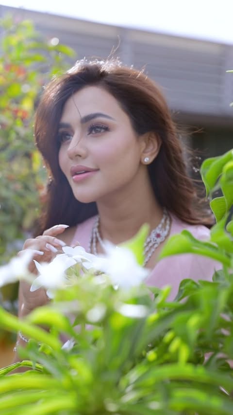 আসবে না তুমি
জানি আমি জানি.....
