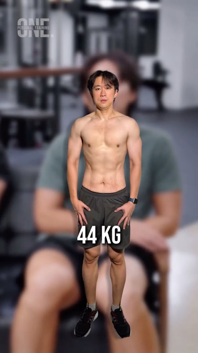 🚨 Hot Transformation Incoming ‼️
Name: Xuan Yi
➡️ Before: 124kg | 38.5% body fat
➡️Current: 80kg | 11% body fat
This is a standout transformation that speaks for itself.
What started as a goal to lose 15kg turned into something much bigger - 44kg down, and a life completely changed.
Through this journey, Xuan Yi let go of the habits that once held him back, rebuilt his relationship with food, and discovered a new level of confidence he never thought possible. One step at a time, he just kept going.
And right there beside him through it all was @coachedbyfaiq. Not just his trainer, but a true supporter who believed in him and challenged the limits he thought was possible.
Show him some love in the comments — this kind of work deserves to be seen 🫶🏼🙌🏼