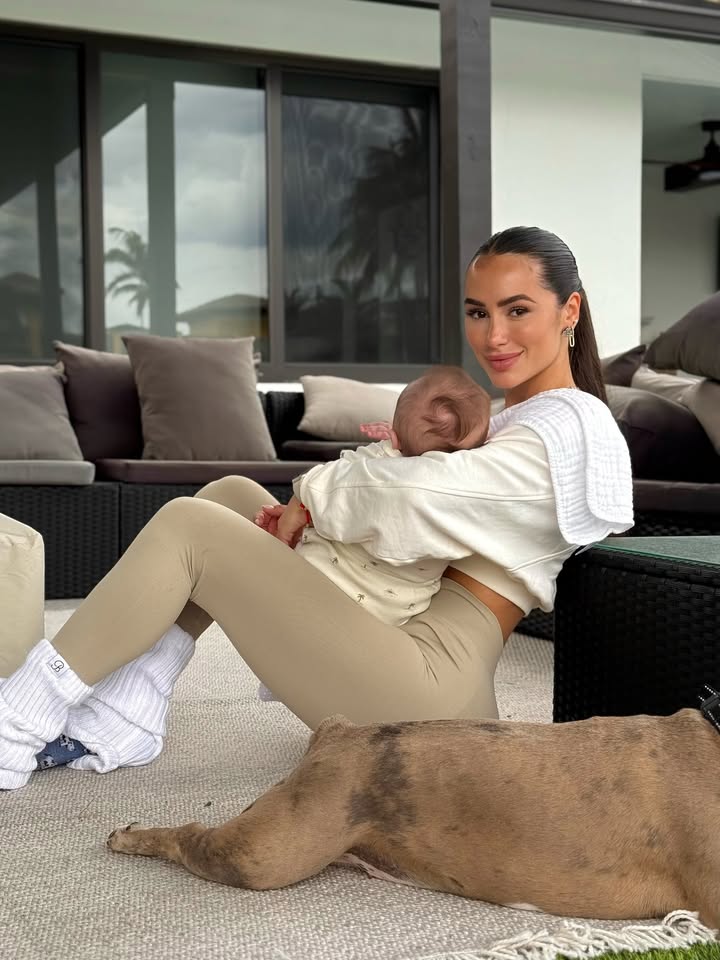 You’re a dream come true, Matteo! Happy 3 months meu pituquinho 💙 every day with you is a beautiful gift filho, it’s been the best 3 months of my life. Happy monthly birthday to baby M!!!! 🎂🎈🥳