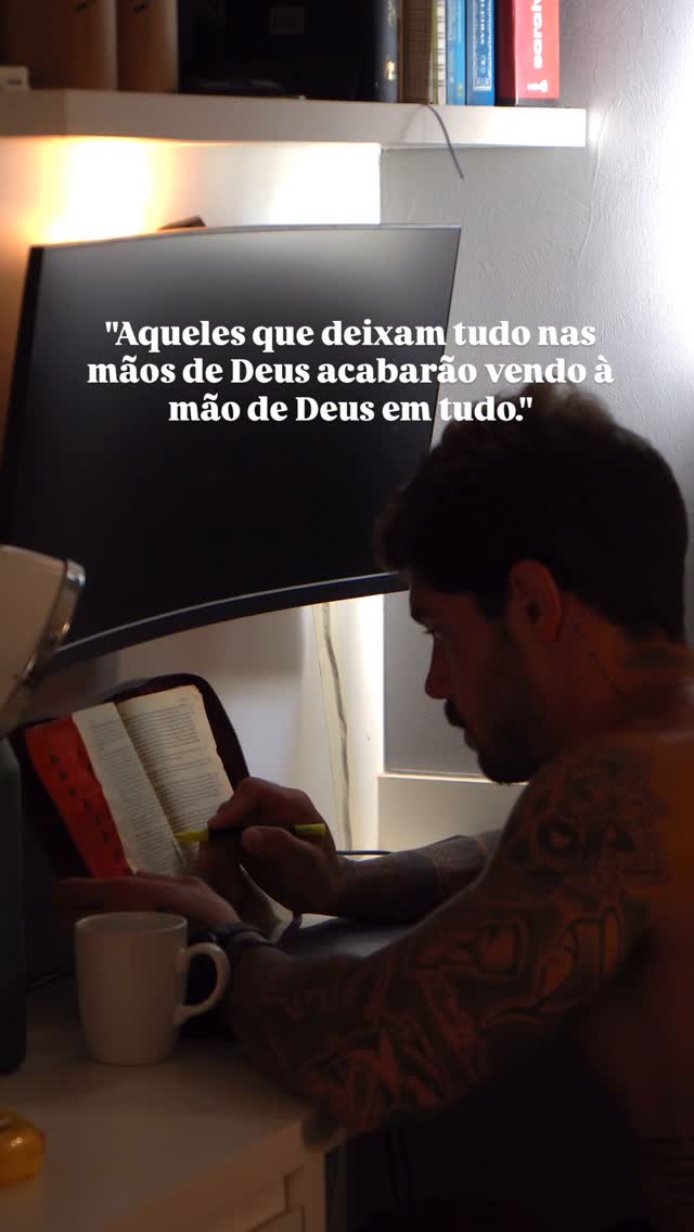 Meu Deus, eu creio, adoro, espero e amo-Vos. Peço-Vos perdão pelos que não creem, não adoram, não esperam e não vos amam