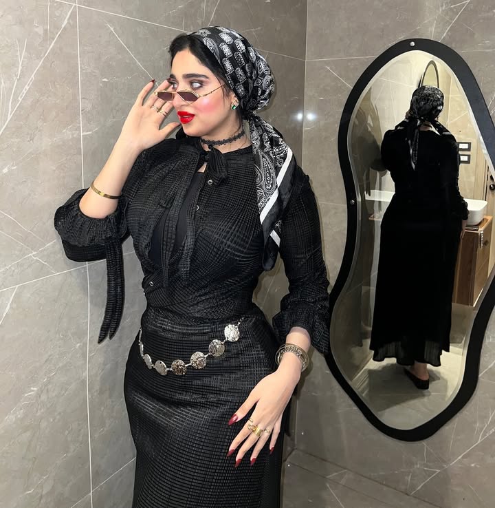 Black🖤🖤🖤🖤🖤🖤🖤🖤🦌