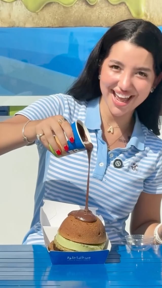  غيبنا وغاب الابداع…. والشغلانه لمت وبتاع🙊💙
برجر حلوووووو ؟!!!!!💙🤤😋
@b.laban.eg 🫶🏻