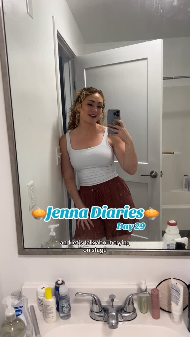 PART 1: Crying while singing. Let’s get into it 🥲
.
#musicaltheatre #actingthroughsong #sheusedtobemine #waitressthemusical #performer #singing #acting #jennadiaries