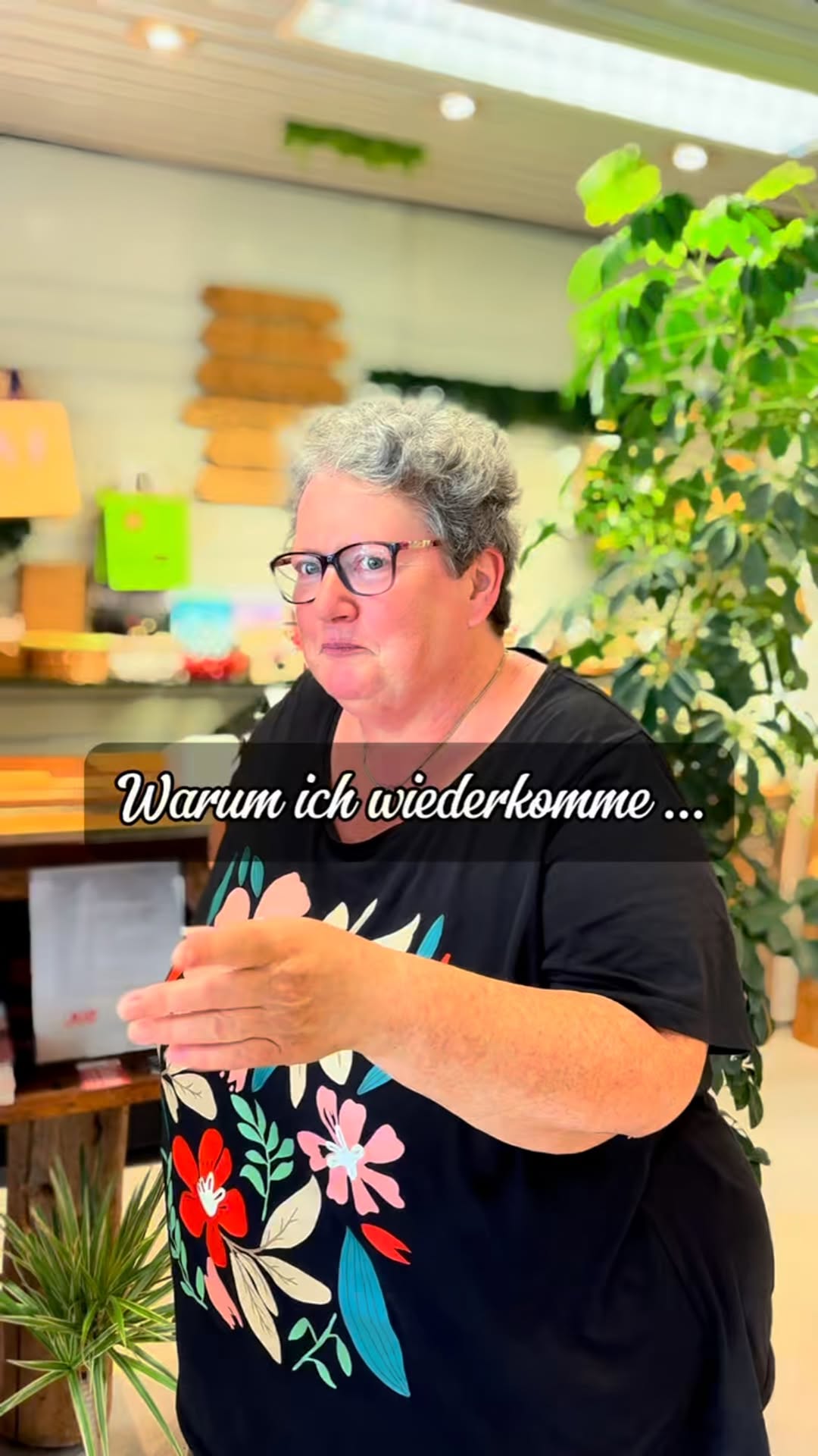 Manchmal beginnt alles mit einem Blick ins Schaufenster… ✨
Frau Degelmann ist seit Jahren bei uns – für Behandlungen, für unsere Produkte und für dieses besondere Gefühl, verstanden zu werden.
Was sie überzeugt hat? Die ehrliche Beratung, die Wirkung – und dass wir uns Zeit nehmen. 💜
.
.
.
#echtekundenerfahrungen #simplydrop #fußpflegeerfolg #kundentreue #handgemachtepflege #nachhaltigwirksam #chiemgaubeauty #biancamachtsanders #trostberg