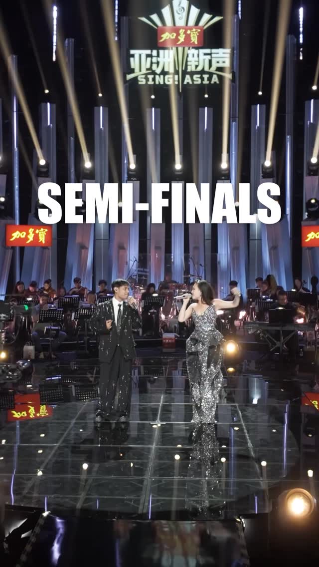 Closer look at semi finals, round 1 💫🧚🏼♀️❤️🔥
What did you all think of the episode? Did we do @celinedion justice?
This round was such a difficult but fulfilling week. @amsyar_leee and I worked so hard on ensuring we did the song justice as well as blending our voices together into one harmony. But that hard work paid off and I’m so proud of how far we have both come. Little me would be so impressed!
I feel so blessed to have met the beautiful soul that is Amsyar. You were my rock that week, I couldn’t have done it without you! And to be kings of the episode (!!) with youuuu (!!). Such a special experience, I will treasure with me forever ✨
Thank you for all the love, I feel so lucky.
And to all my new followers, welcome to my little life, i hope we can grow together and I make you all proud ❤️🎶
✂️🎞️ @louiedwards
#isurrender #duet #show #singcompetition #bts #closerlook #iqiyi #singasia #tvshow