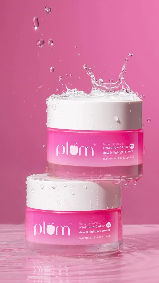 Move your thumb to meet the main characters of your skincare shelf. ✨
The hype’s real. Try them now or keep wondering what the fuss is about. Get them now in our B2G2 sale! 😍
(trend, trending audio, trending reel, best sellers, skincare, skincare for beginners, skincare must haves, plum goodness, plum, we have chemistry, explore page, fyp, vitamin c serum, moisturiser, sunscreen)