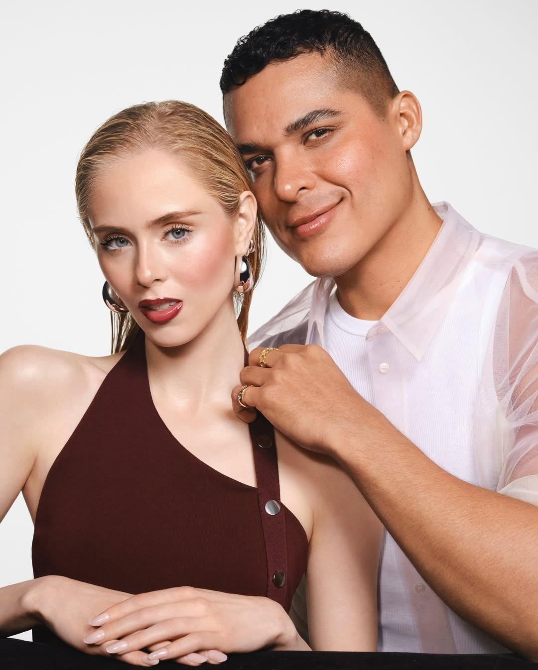 BERRY BISOU & PINK OH LA LA
Delicious makeup looks in glossy pink shades: @loretoperlta embodies Berry Bisou while @ltorresbeauty shines in a timeless Pink Oh La La look✨
#MESSWITHLANCOME
MUA: @manoncana
Hair: @julien.g.hair
Styling: @stevendoanstyle
Nails: @nailedbyines
LORETO’S LOOK
COMPLEXION
Teint Idole Untra Wear Foundation
Teint Idole Ultra Wear All-Over Concealer
Teint Idole Ultra Wear C.E. Skin Transforming Bronzer
Teint Idole Ultra Wear C.E. Skin Transforming Highlighter
Blush Subtil in 1000 Berry Bisou
EYES
Lash Idôle Flutter Extension Mascara
Hypnôse Eyeshadow Palette in 09 Fraîcheur Rosée
LIPS
Lip Idôle Juicy Treat In 60 Million Dollar Berry
Lip Idôle Lip Shaper In 60 Million Dollar Berry, 53 The Tea Is Hot
LUIS’ LOOK
COMPLEXION
Teint Idole Ultra Wear Foundation
Teint Idole Ultra Wear All-Over Concealer
Blush Subtil in 500 Pink Oh La La, 800 Orange Phoria
EYES
Lash Idôle Flutter Extension Mascara
LIPS
Lip Idôle Juicy Treat in 00 Clear Ly Obsessed
#Lancome #LoretoPeralta #LuisTorres #Makeup #TimeToGetMessy