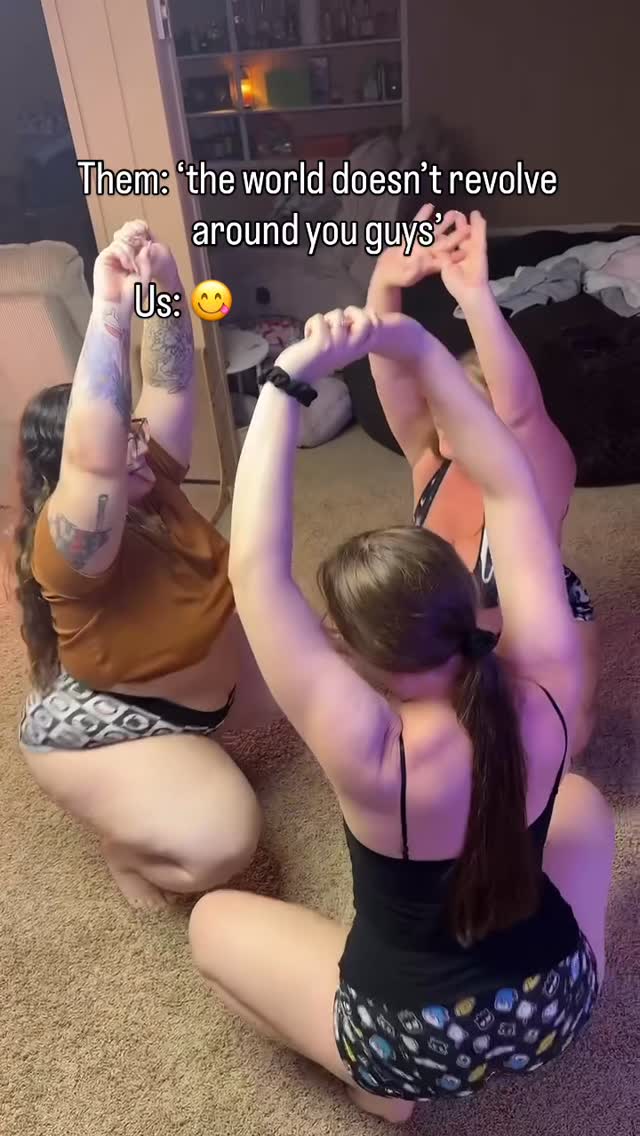 Yes it does 😌 @blazekitty03 & @68rawrthicc & @theitsdallasdoee
#fyp #aroundtheworld #yesitdoes #curvywomen #reels