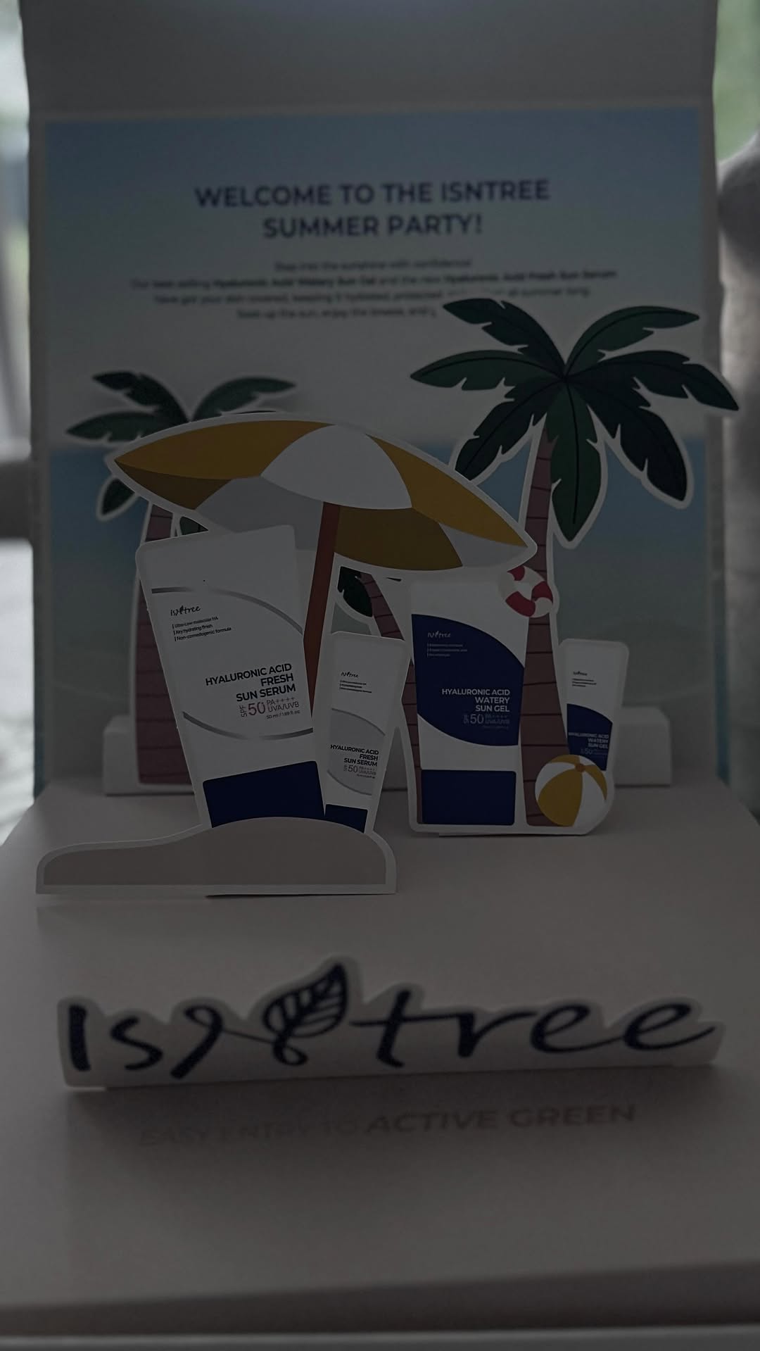 Une crème solaire légère 2-en-1 : Ni brillant, ni collant, juste solaire 🌟
La marque @isntree est dispo chez @yesstyle , avec le code HANASKINGLOWIS - 12% de réduction à partir de 39 EUR d'achat 😍
#kbeauty #koreansunscreen #spf #sunscreentest